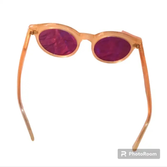 NEW WildFox Unisex Deluxe Harper Clear Yellow Sunglasses - Picture 4 of 7